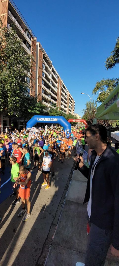 Albert Ruz y Marta Mitjans a los 5 km, y Anas Bakhat y Carmen Martin a los 10 km han sido los ganadores de la 33a Carrera de la Llagosta